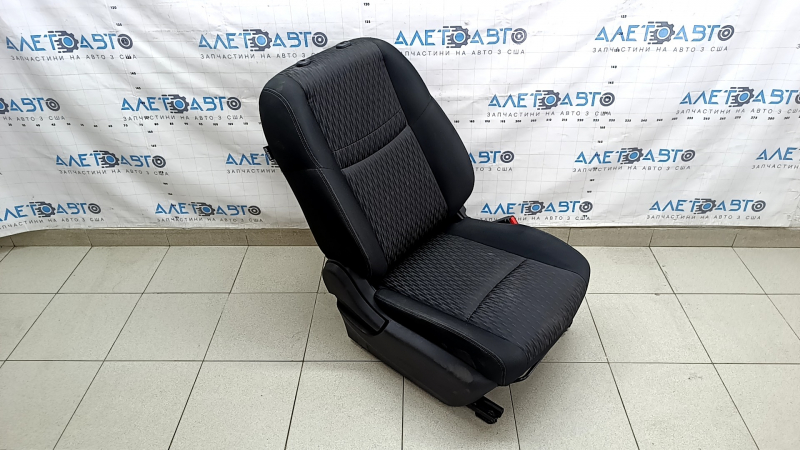 Scaun pasager Nissan Rogue 17-20 fără airbag, mecanic, material textil negru, curățabil chimic