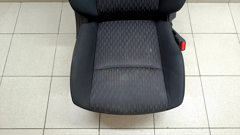 Scaun pasager Nissan Rogue 17-20 fără airbag, mecanic, material textil negru, curățabil chimic