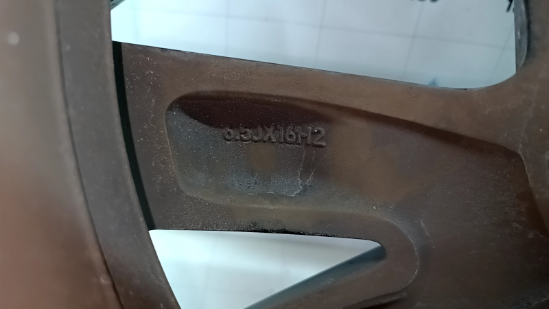 Диск колесный R16 x 6.5J VW Jetta 22-26 легкая бордюрка