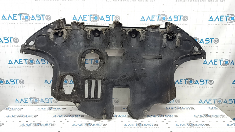 Protecție motor Kia Niro 17-22 HEV, rupturi în componenta PHEV, fragment lipsă