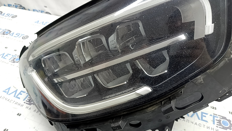 Фара передняя правая в сборе Mercedes GLC 20-22 LED с уплотнителем, под полировку