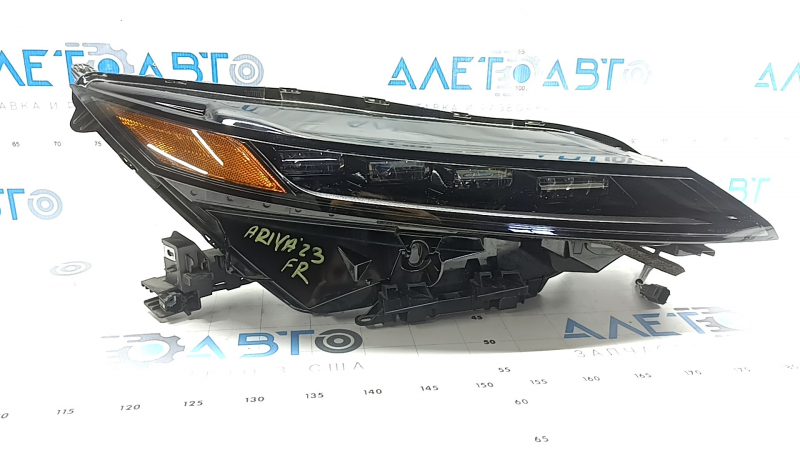 Фара передняя правая Nissan Ariya 23-26 LED, песок