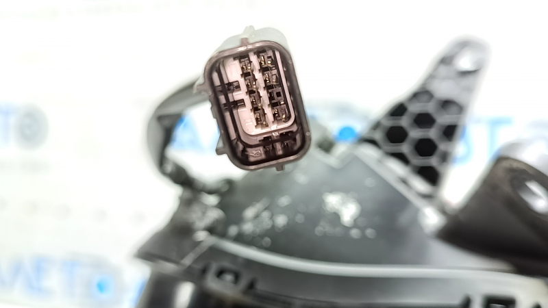 Фара передняя правая Nissan Ariya 23-26 LED, песок