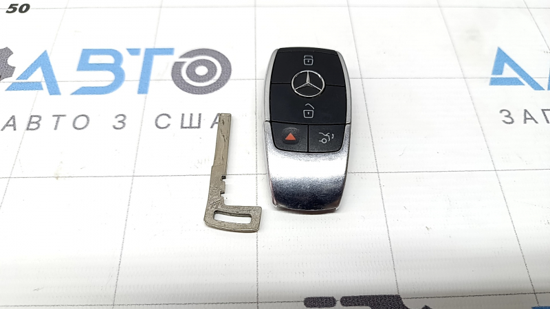 Ключ Mercedes GLC 16-22 4 кнопки, потерт, тычки