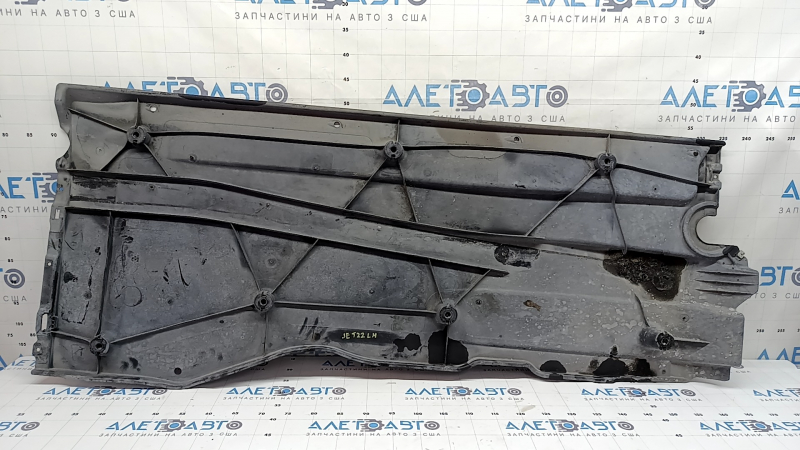 Защита днища левая VW Jetta 19-26 протерта, примят