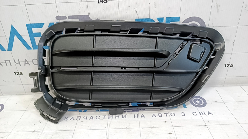 Grila inferioară a barei de protecție față dreapta BMW X3 F25 15-17 X-Line, neagră