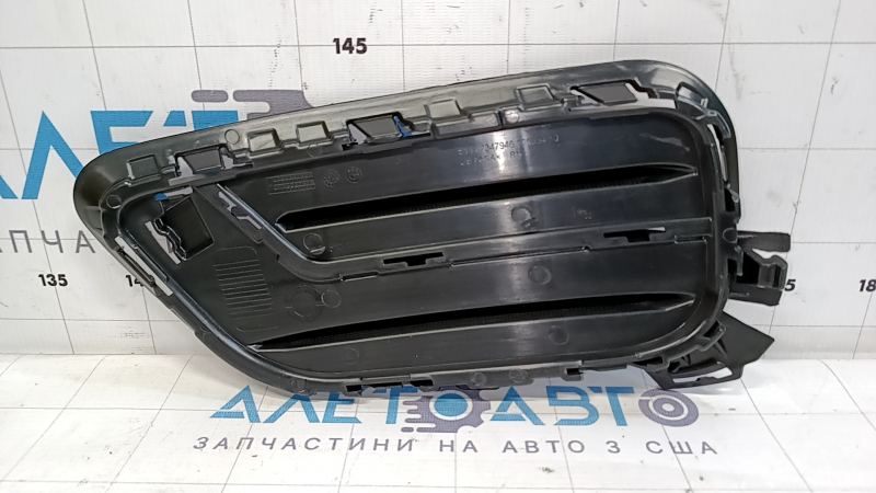 Grila inferioară a barei de protecție față dreapta BMW X3 F25 15-17 X-Line, neagră