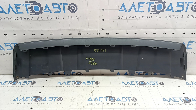 Накладка губы переднего бампера Audi Q3 8U 16-17 под цельный бампер, царапины