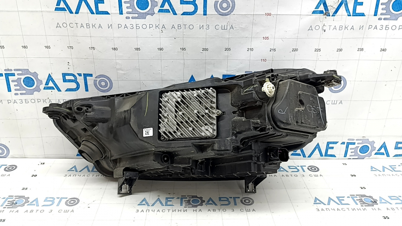 Фара передняя правая в сборе Audi Q5 80A 21-25 LED, песок