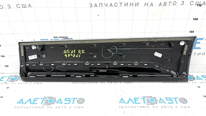 Накладка двери нижняя задняя правая Audi Q5 80A 21-25 тычки