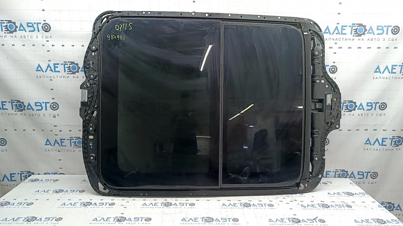 Панорама в сборе Audi Q3 8U 15-18 черная шторка