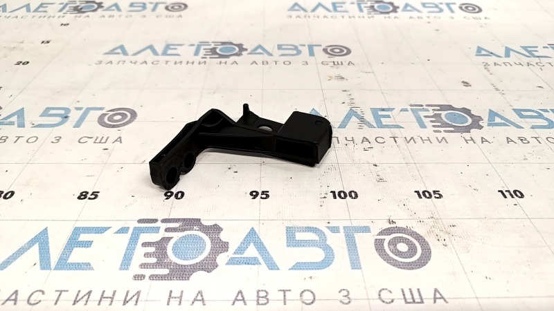 Крепление фары верхнее правое Ford Fusion mk5 13-16