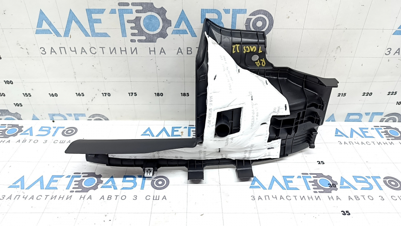 Накладка порога внутренняя задняя правая Hyundai Tucson 22-26 черная 1.6T HEV, сломано крепление, царапины