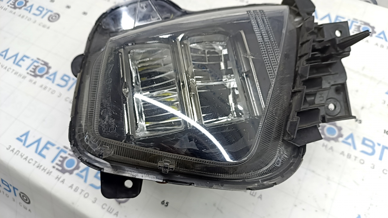 Reflector far stânga față Hyundai Tucson 22-24, lustruit, presat