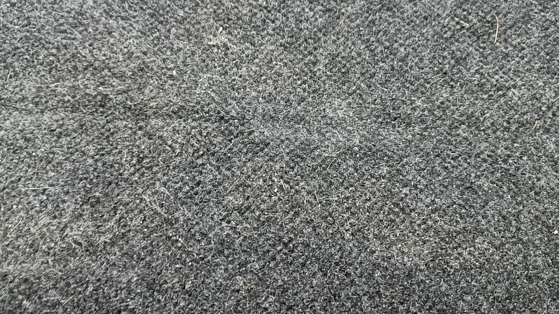 Covoraș portbagaj stânga față, din material textil, pentru VW Tiguan 18-24, negru, pentru 3 rânduri de scaune, crăpat, necesită curățare