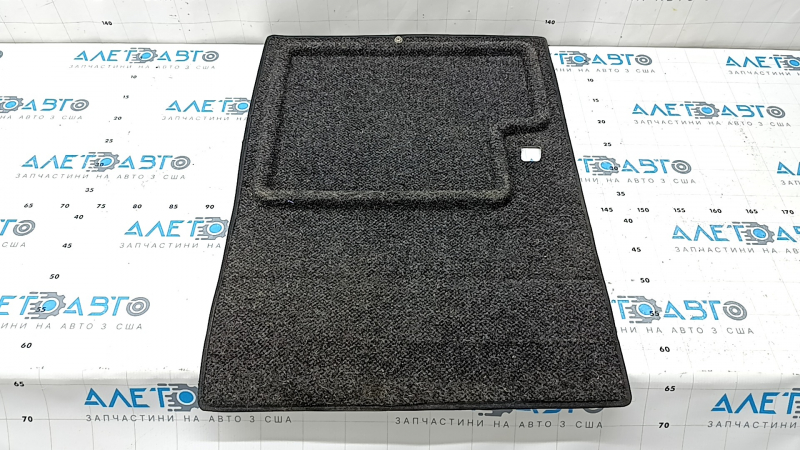 Covoraș portbagaj față dreapta VW Tiguan 18-24 negru, din material textil, pentru 3 rânduri de scaune, crăpat, necesită curățare