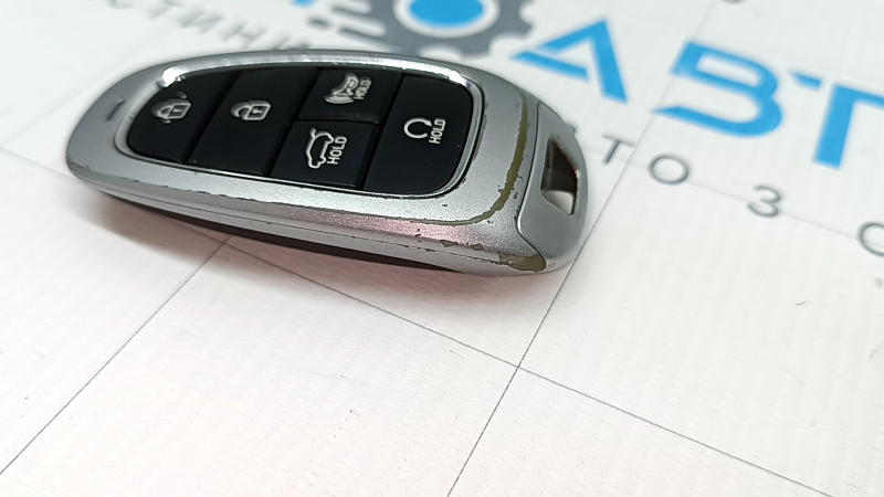 Cheie inteligentă Hyundai Santa FE 21-23 5 butoane, uzată