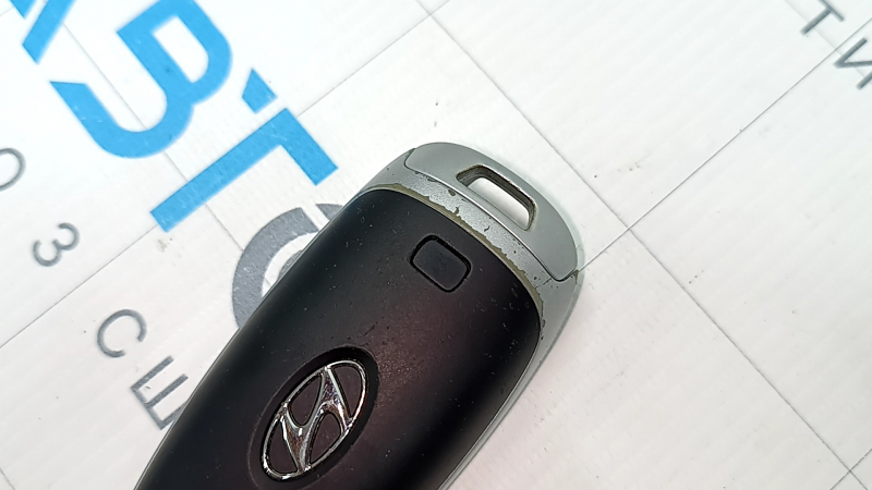 Cheie inteligentă Hyundai Santa FE 21-23 5 butoane, uzată