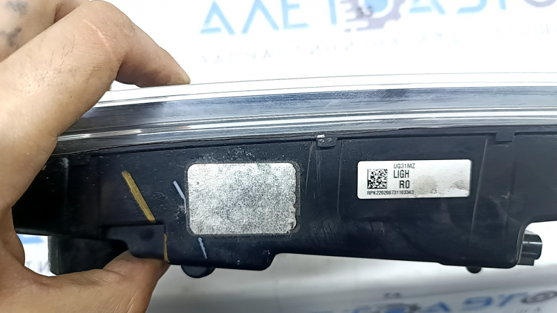 Противотуманная фара птф левая Honda CRV 20-22 hybrid LED, под полировку, скол