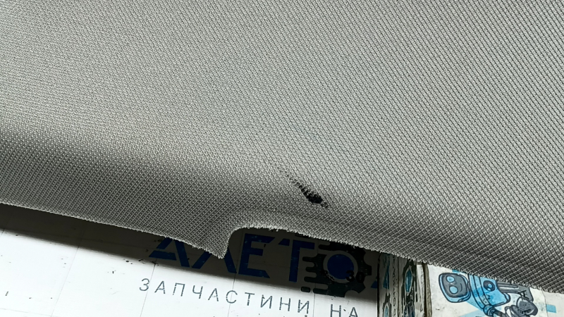 Обшивка потолка Hyundai Santa FE 19-23 серая под 6 плафонов, под чистку, надломано крепление фишки