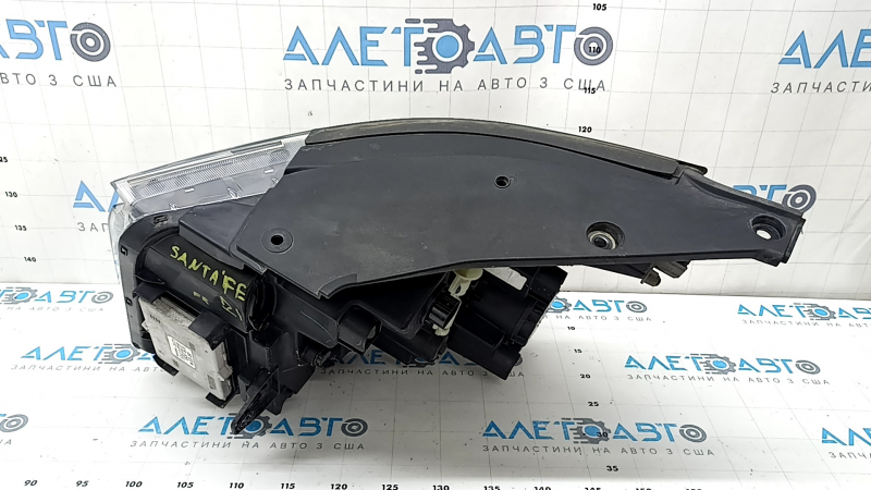 Far față dreapta Hyundai Santa FE 21-23 halogen + LED