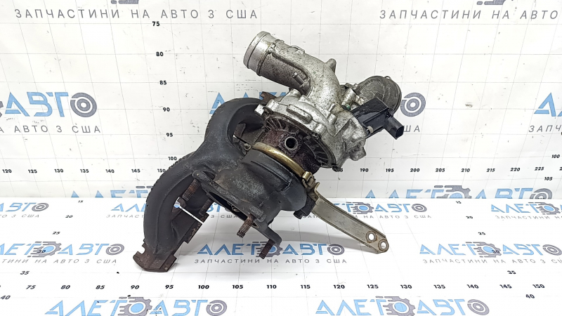 Турбина в сборе с коллектором Audi Q3 8U 15-18 CCTA 141к, с кронтшейном