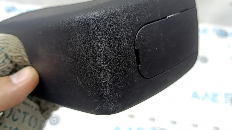 Mufă pasager scaun spate stânga, rândul 2, stânga față Hyundai Santa FE 21-23, negru, cu mufă, zgârieturi