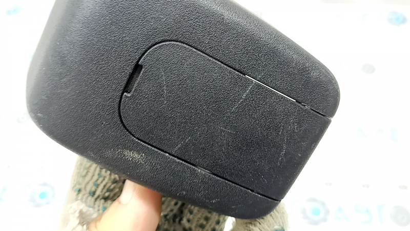 Mufă scaun spate dreapta, rândul 2, dreapta față, Hyundai Santa FE 21-23, negru, cu mufă, zgârieturi