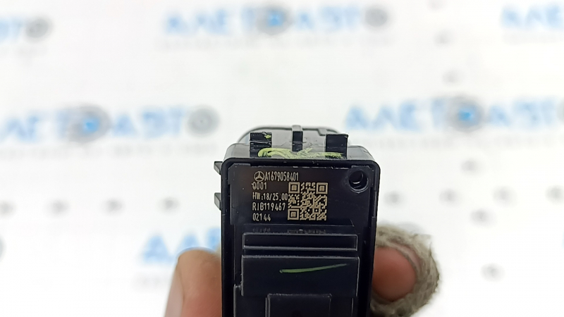Buton de rabatare pentru scaunul din al doilea rând din stânga pentru Mercedes X167 GLS 450 20-26