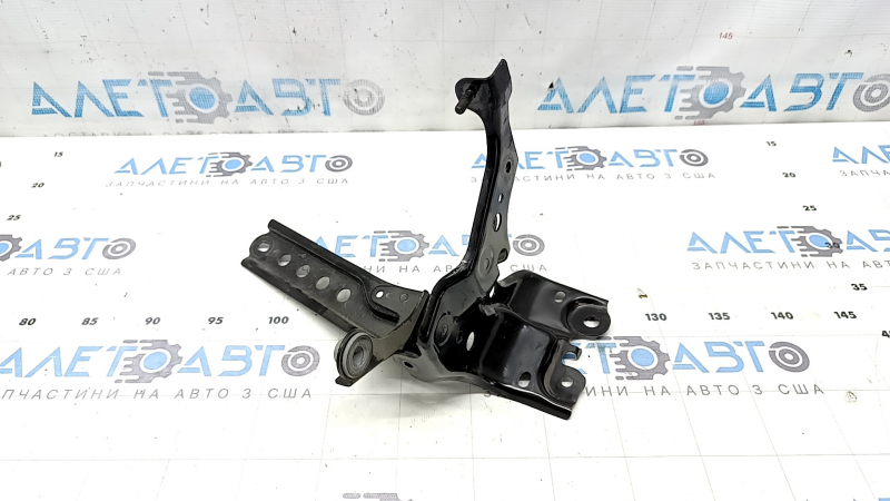 Кронштейн бачка ГТЦ Toyota Camry v55 15-17 hybrid usa