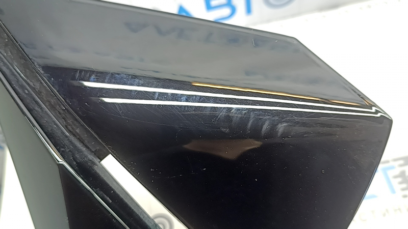 Накладка колесного диска Nissan Ariya 23-26 черная под R19 и нипель, мелкие царапины