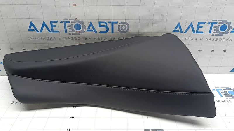 Ornamente laterale banchetă dreapta spate Tesla Model 3 18-23, piele neagră, închizătoare ruptă