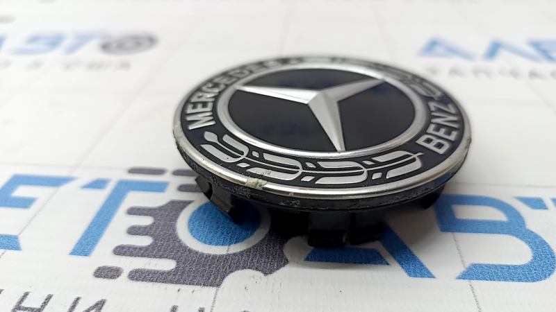 Центральный колпачок на диск Mercedes X167 GLS 450 580 20-26 75/65мм, коррозия