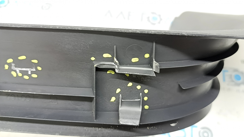Ornament prag interior stânga față Mercedes X167 GLS 450 580 20-23 gri închis, zgârieturi, uzat, necesită curățare, elemente de fixare rupte