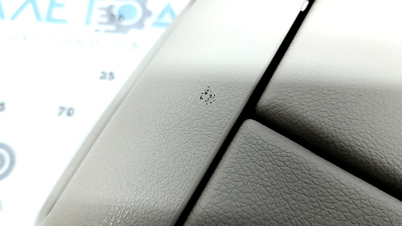 Cotiera Mercedes X167 GLS 450 580 20-23 piele bej, cu strat protector, zgârieturi, strat protector uzat