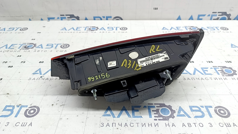 Lampă interioară hayon stânga Audi A3 8V 17-20 4d LED, uzată