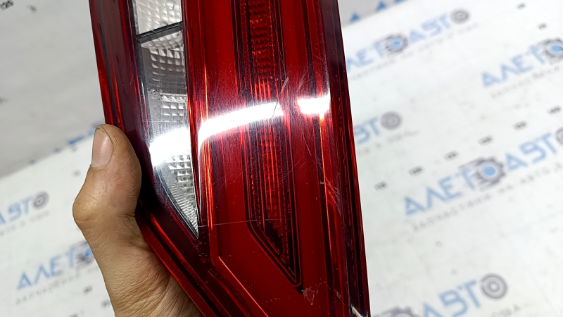 Lampă interioară hayon stânga Audi A3 8V 17-20 4d LED, uzată