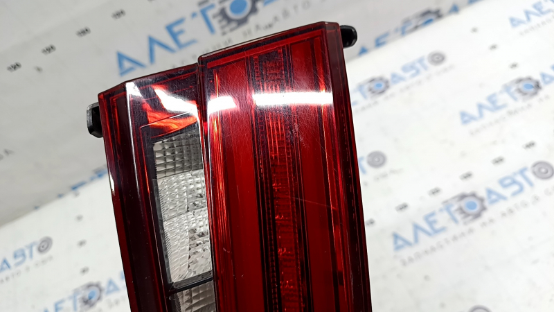 Lampă interioară hayon stânga Audi A3 8V 17-20 4d LED, uzată