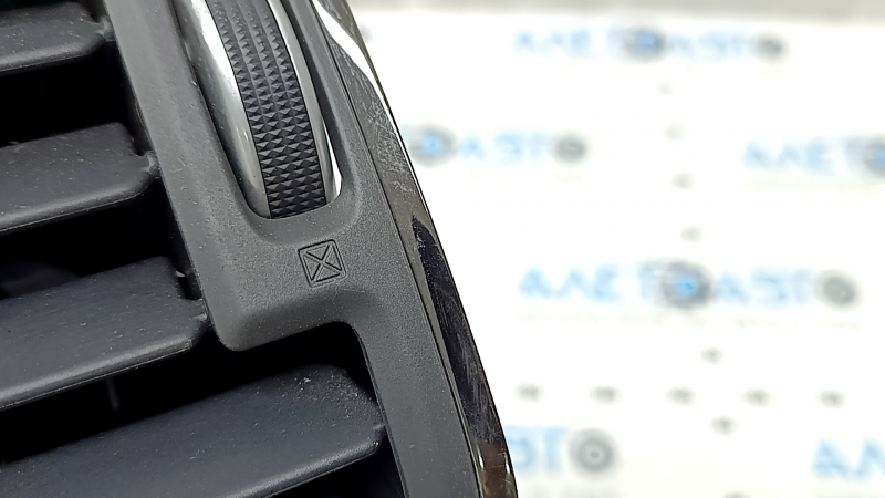 Deflector conductă de aer bord dreapta Ford Escape MK3 13-19 negru cu negru lucios, uzat lucios