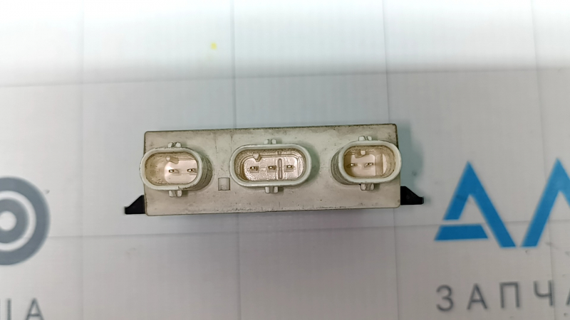 Unitate de control pentru senzorul de deschidere a piciorului portbagajului Ford Escape MK3 17-19