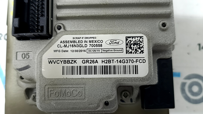 Монитор, дисплей, навигация Ford Escape MK3 17-19 SYNC 3, с блоком, царапины