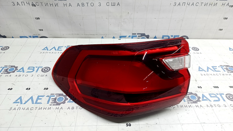 Фонарь внешний крыло левый BMW X7 G07 19-22 LED, в клее