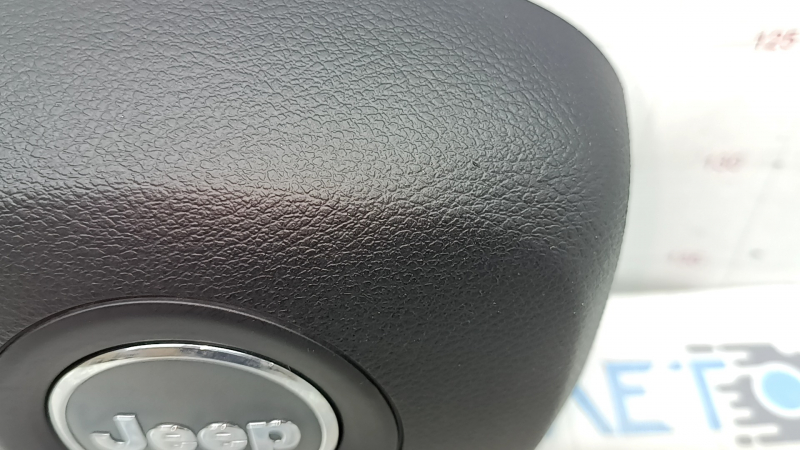 Airbag în volanul șoferului Jeep Cherokee KL 19-23 negru, zgârieturi