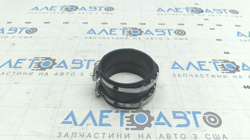 Conductă intercooler superioară Mercedes GLS-class X166 15-19 3.0 cauciuc