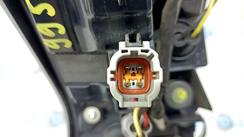 Lampă aripă exterioară stânga Nissan Rogue 21-26 halogen + LED, lucioasă