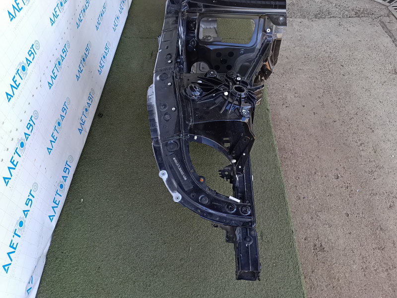 Sfert dreapta față BMW 5 G30 17-23 retezat cu stâlp central, negru, cu proeminențe