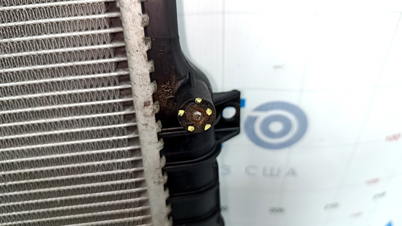Radiator răcire apă VW Passat b8 16-19 USA 1.8T, 2.0T șurub rupt
