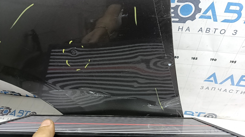Aripă stânga față Audi A4 B9 20-25 cu suporturi, grafit LX7H, îndoită, cu denivelare, lipită