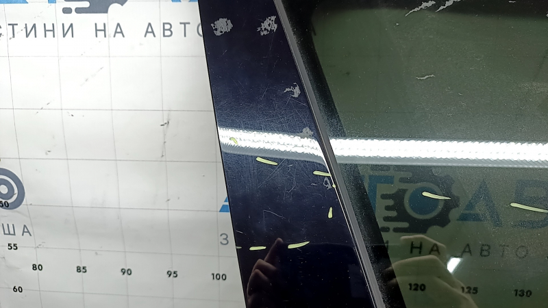 Дверь в сборе передняя правая Audi A4 B9 18-25 графит LX7H, в клее, царапины на накладке