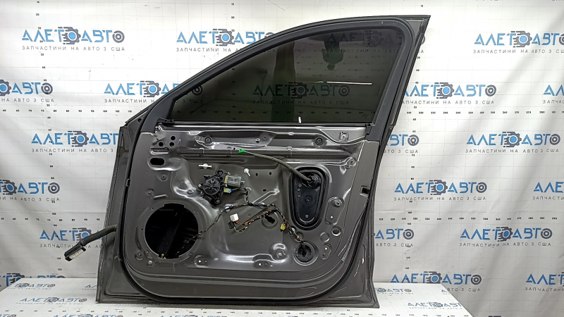 Дверь в сборе передняя правая Audi A4 B9 18-25 графит LX7H, в клее, царапины на накладке